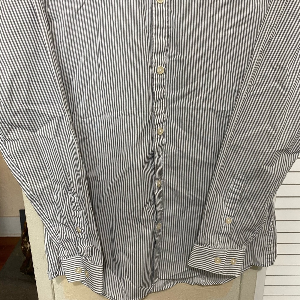 H&M collared button down - Picture 5 of 6